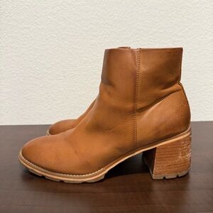 KORKS Ankle boots size 11